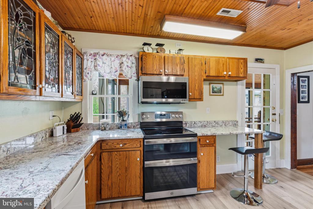3593 & 3579 STRASBURG ROAD