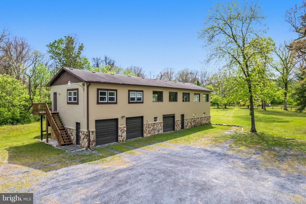 3593 & 3579 STRASBURG ROAD