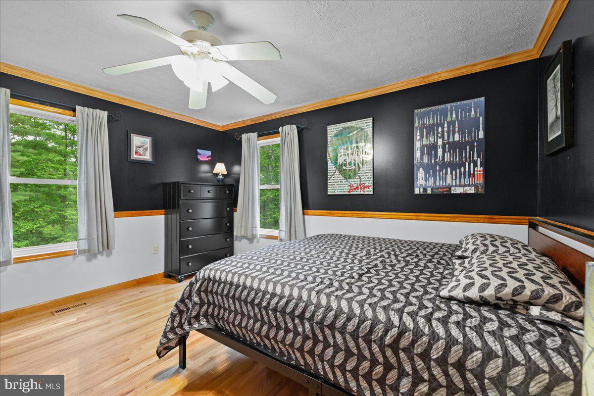 906 CAUTHORN MILL
