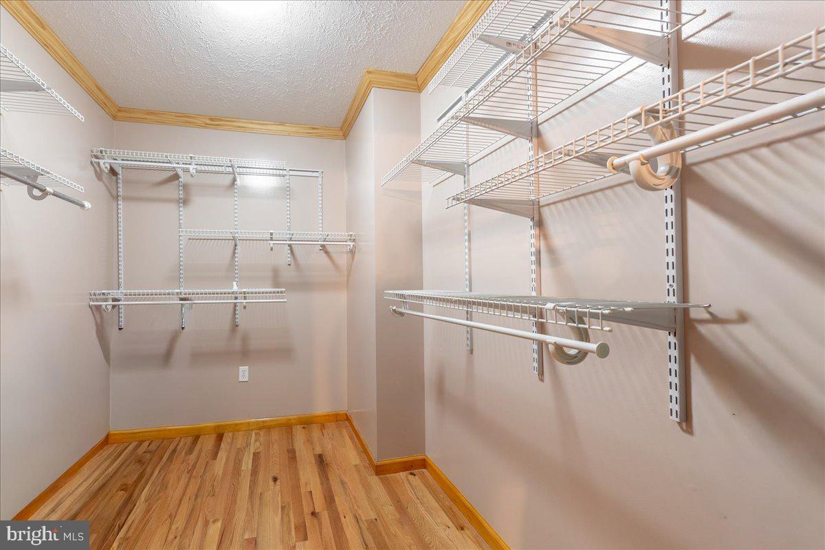 906 CAUTHORN MILL