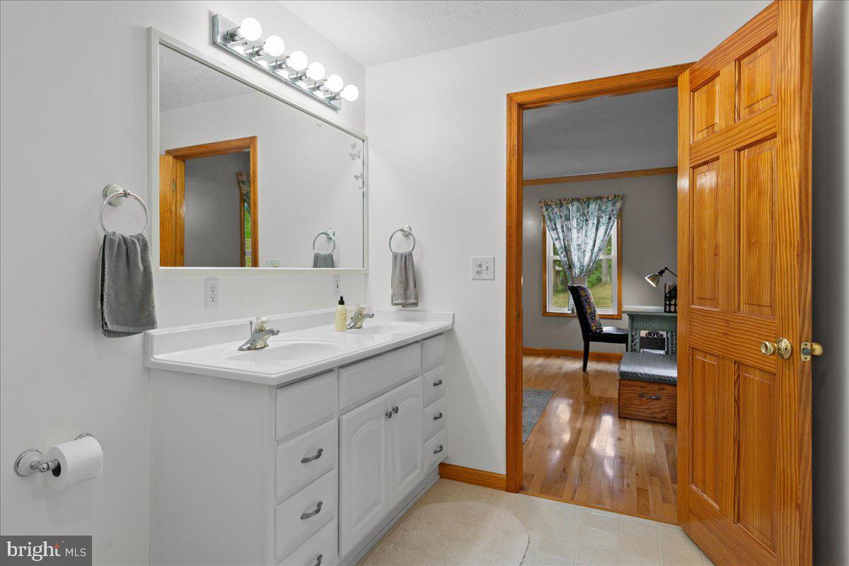 906 CAUTHORN MILL