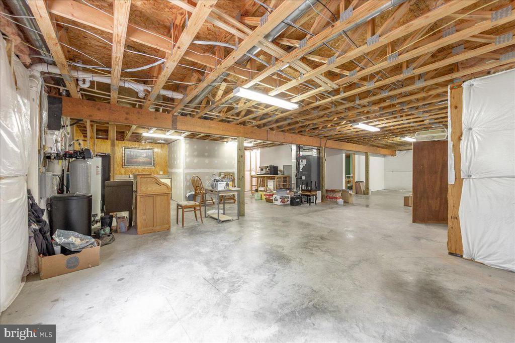 906 CAUTHORN MILL
