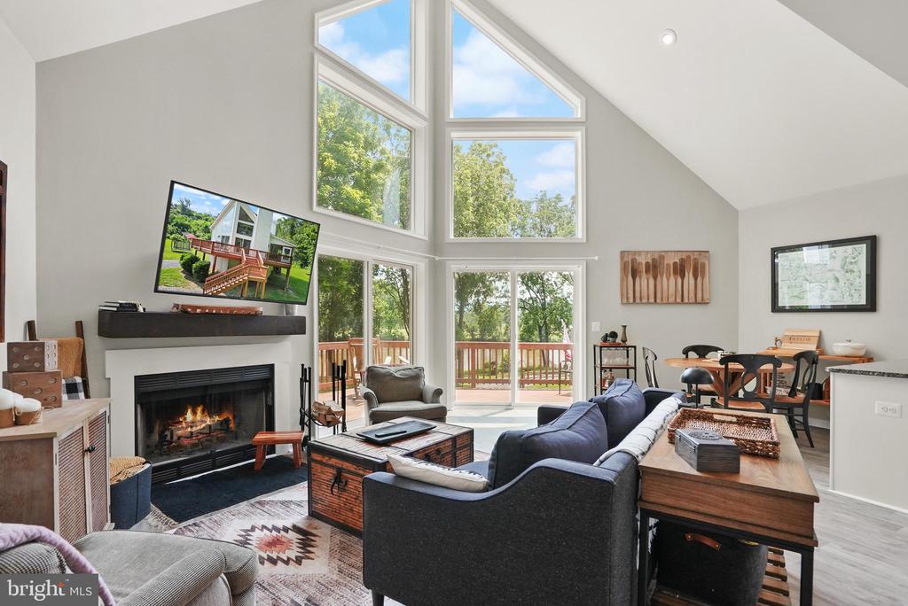 735 SUNSET VILLAGE ROAD