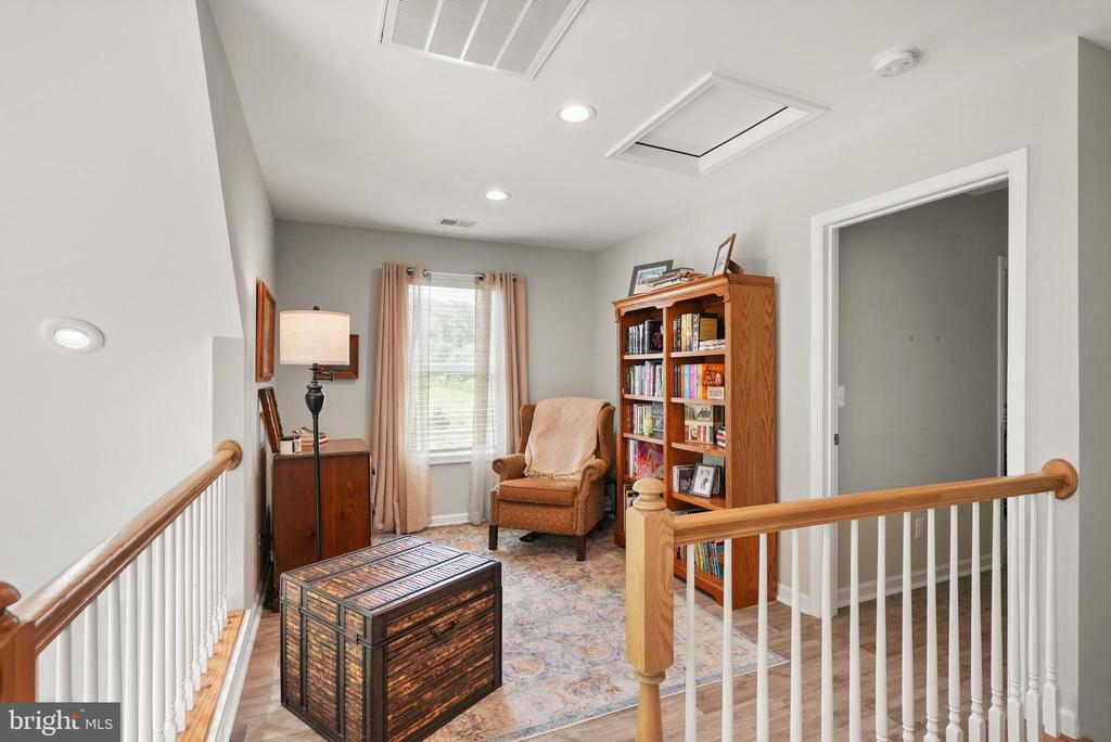 735 SUNSET VILLAGE ROAD