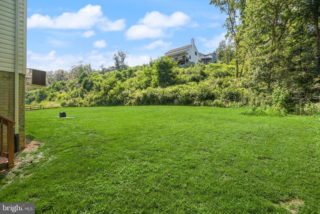 735 SUNSET VILLAGE ROAD