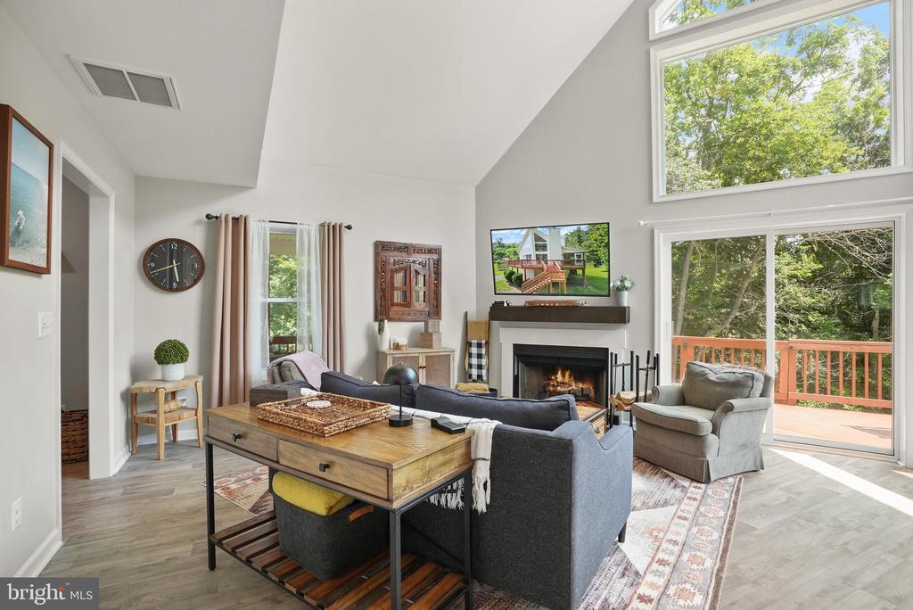735 SUNSET VILLAGE ROAD
