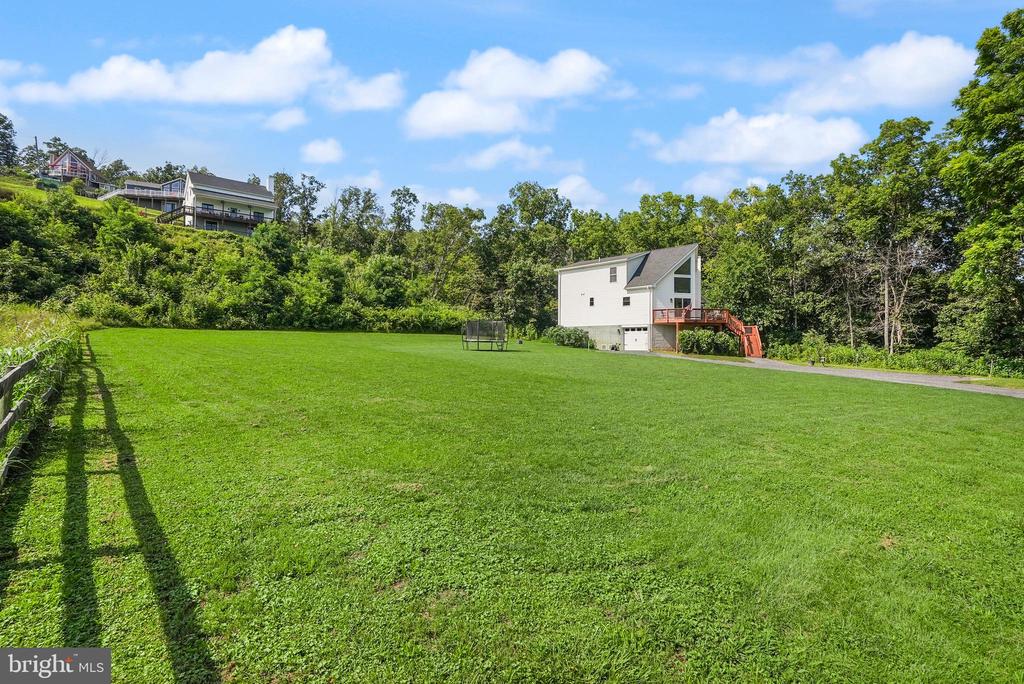 735 SUNSET VILLAGE ROAD