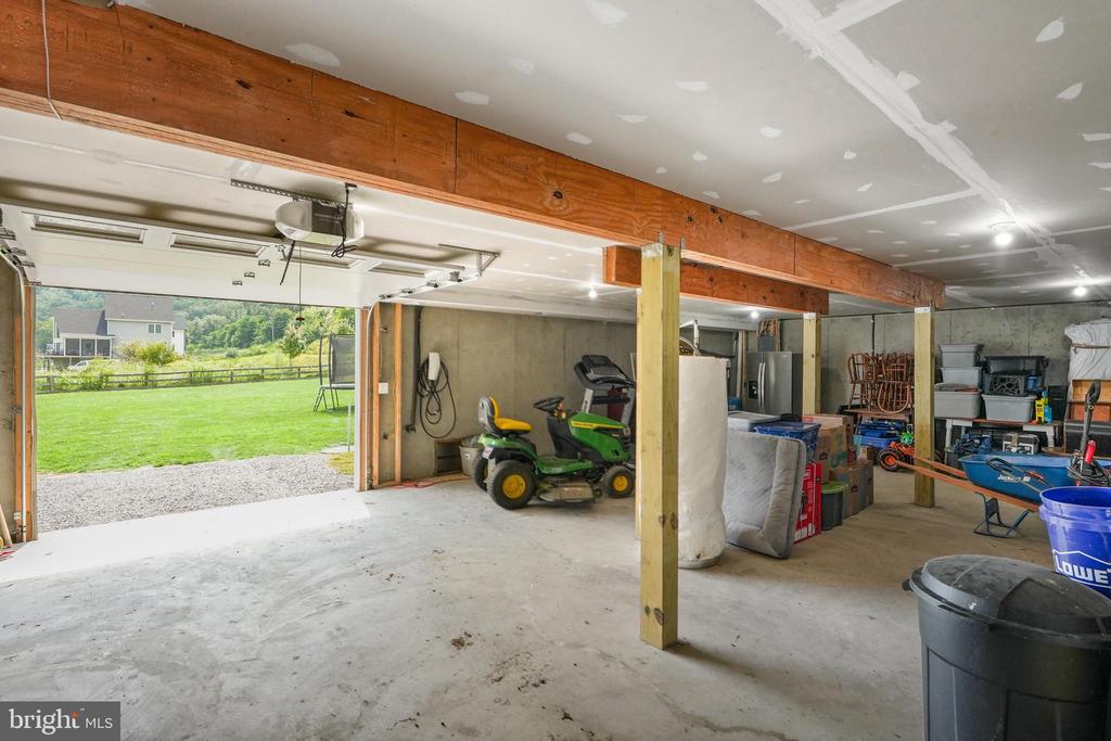 735 SUNSET VILLAGE ROAD