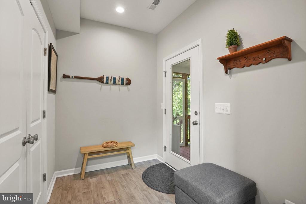 735 SUNSET VILLAGE ROAD