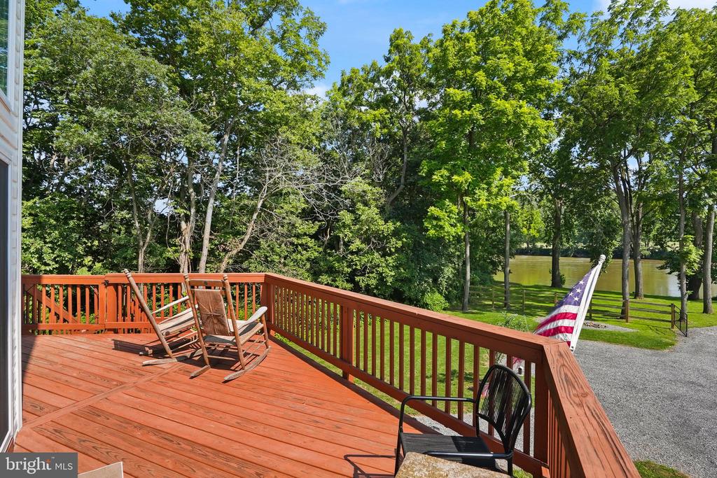 735 SUNSET VILLAGE ROAD