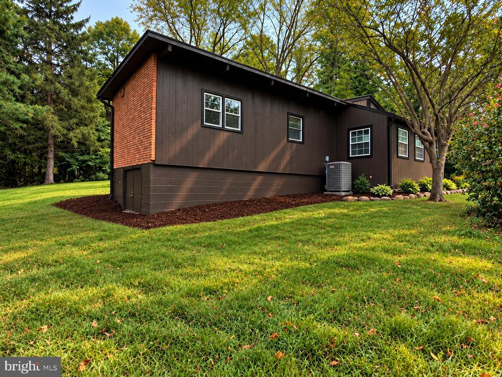411 CARDINAL DRIVE