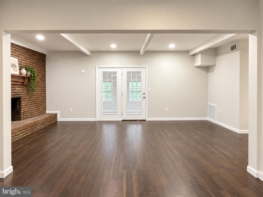411 CARDINAL DRIVE