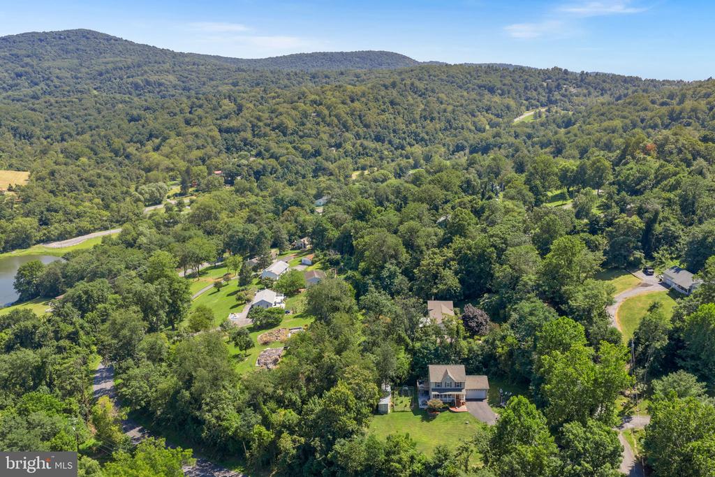 15 OAK HEIGHTS ROAD