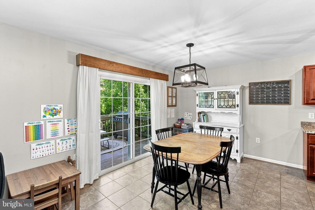 15 OAK HEIGHTS ROAD