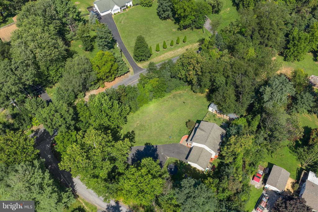 15 OAK HEIGHTS ROAD