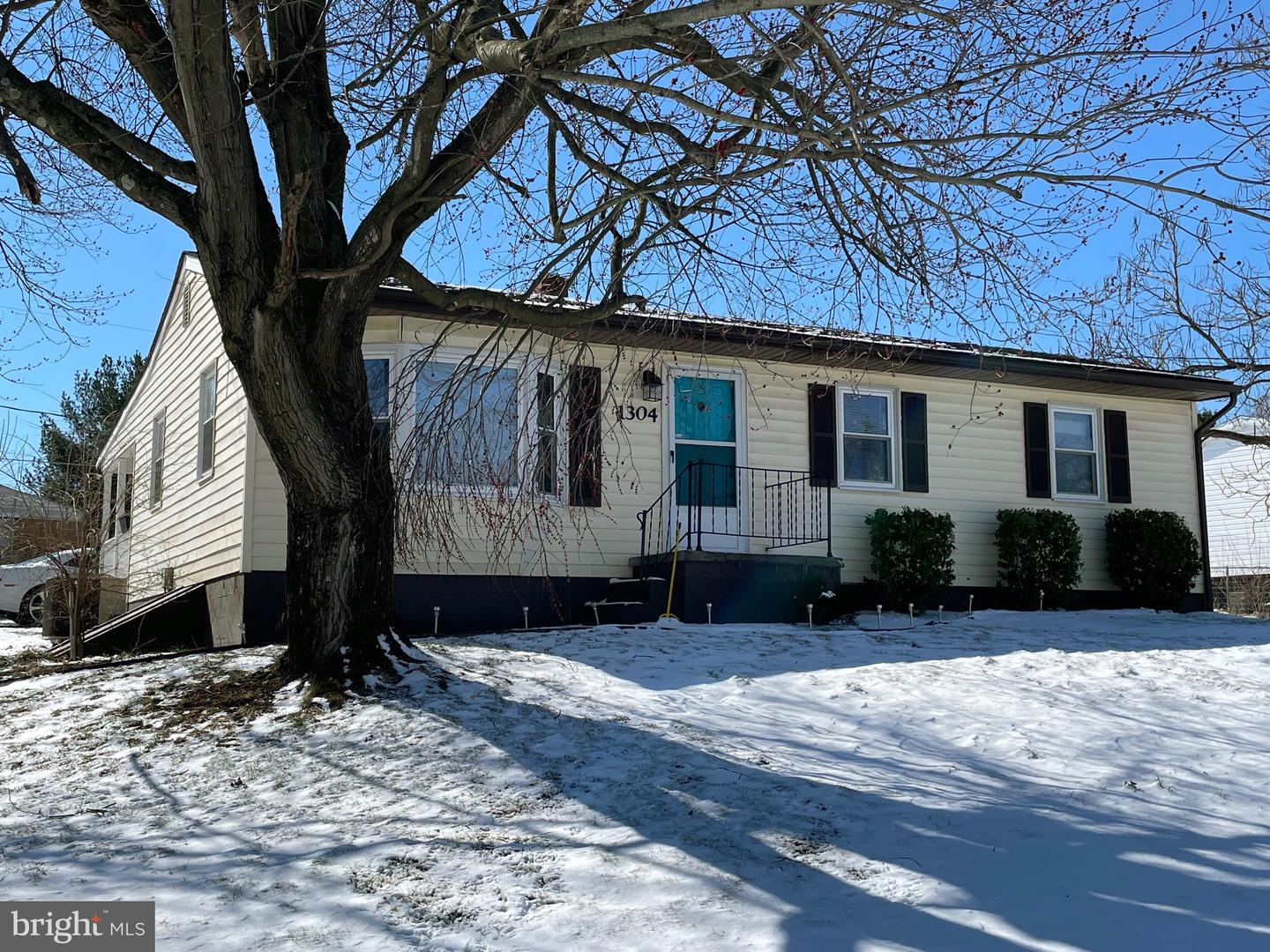 1304 GRAPEVINE ROAD