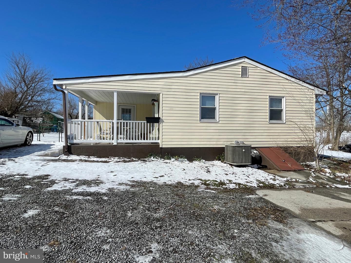 1304 GRAPEVINE ROAD