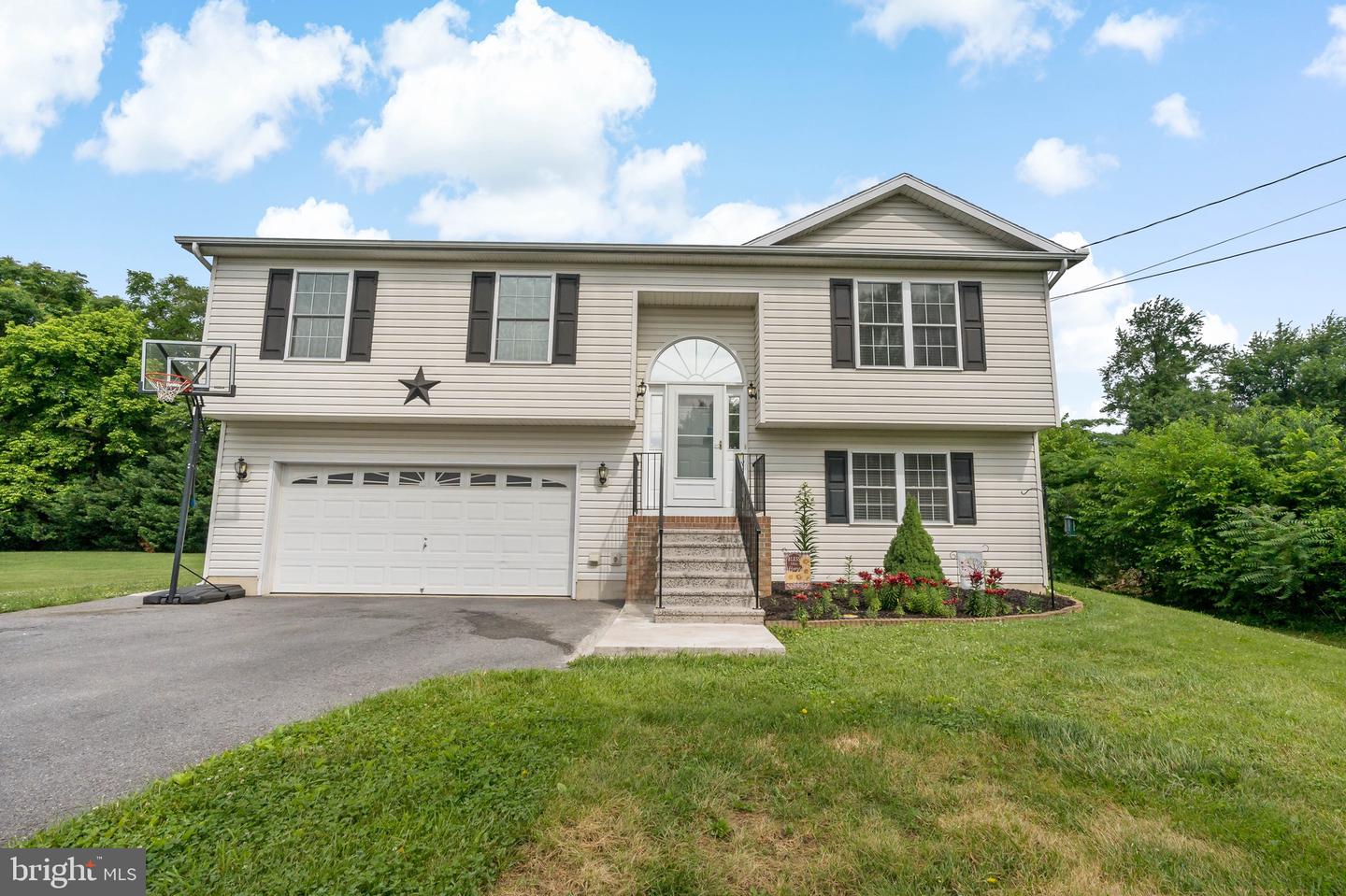 396 WENDOVER DRIVE