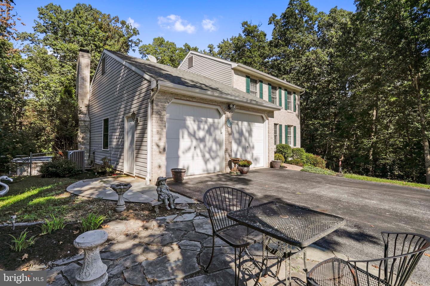 549 FOREVERGREEN DRIVE