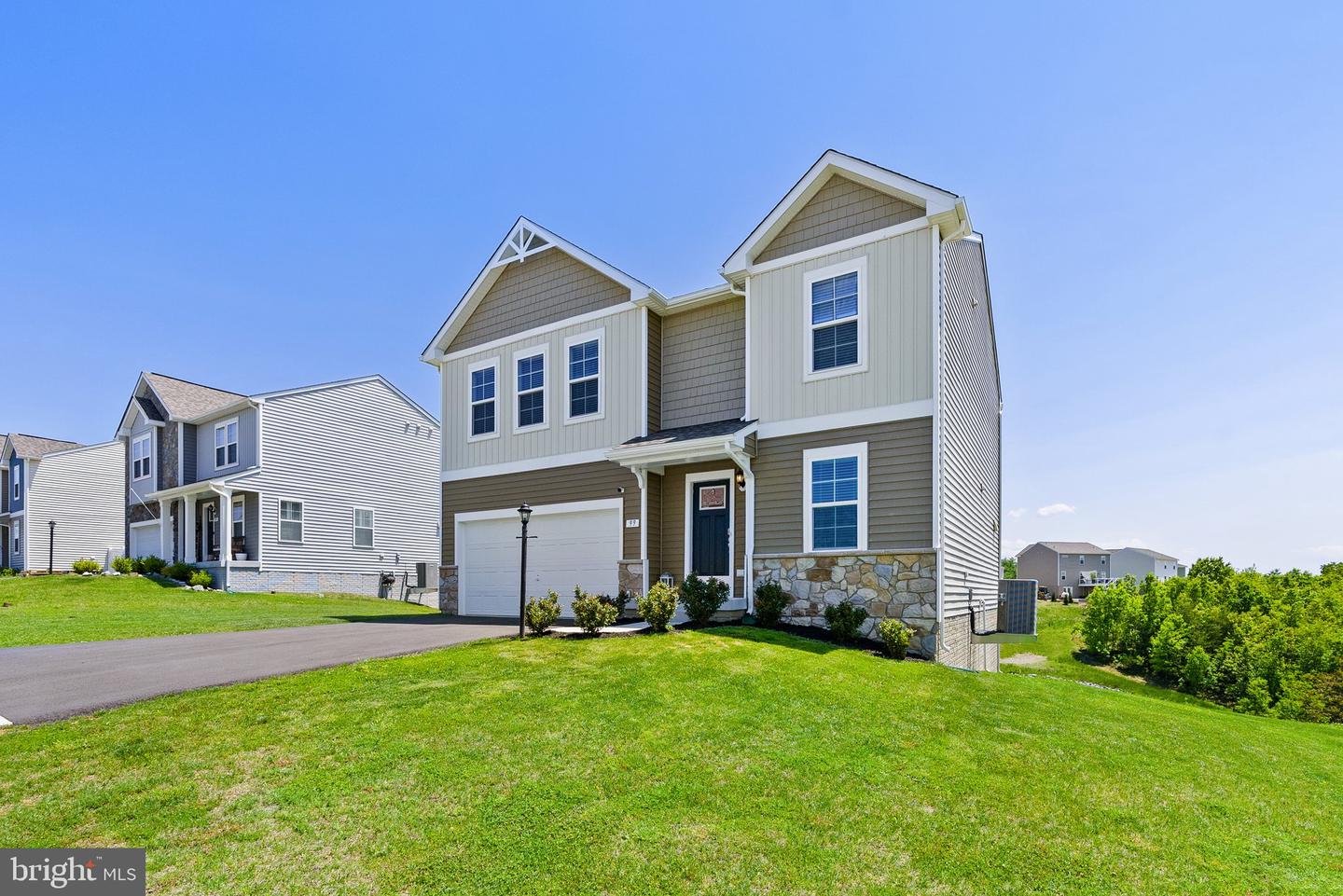99 LUXOR COURT