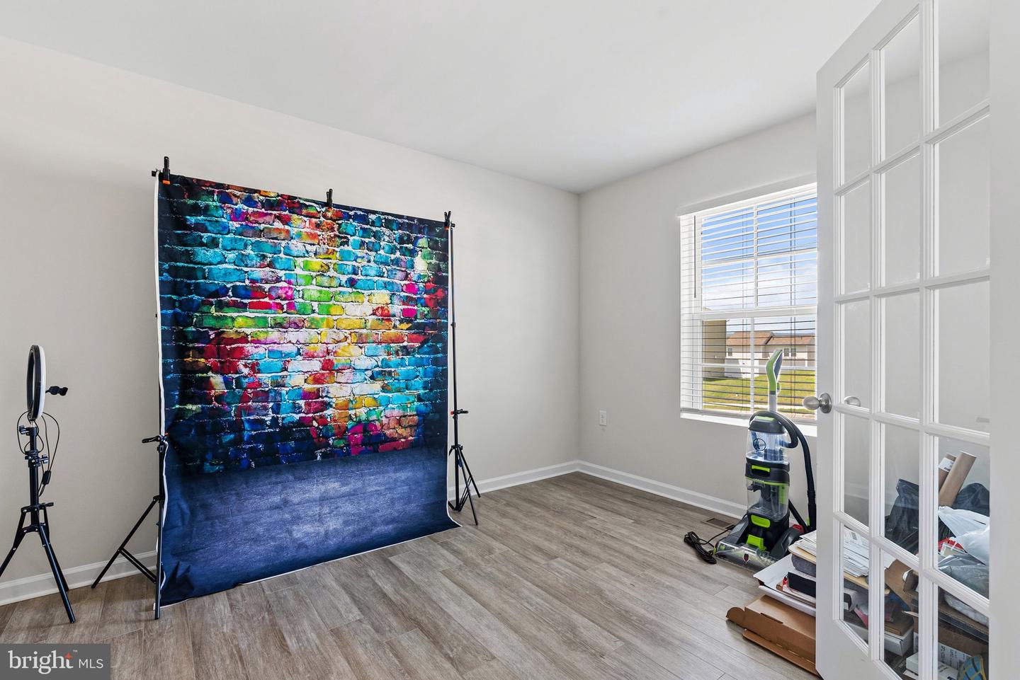 99 LUXOR COURT