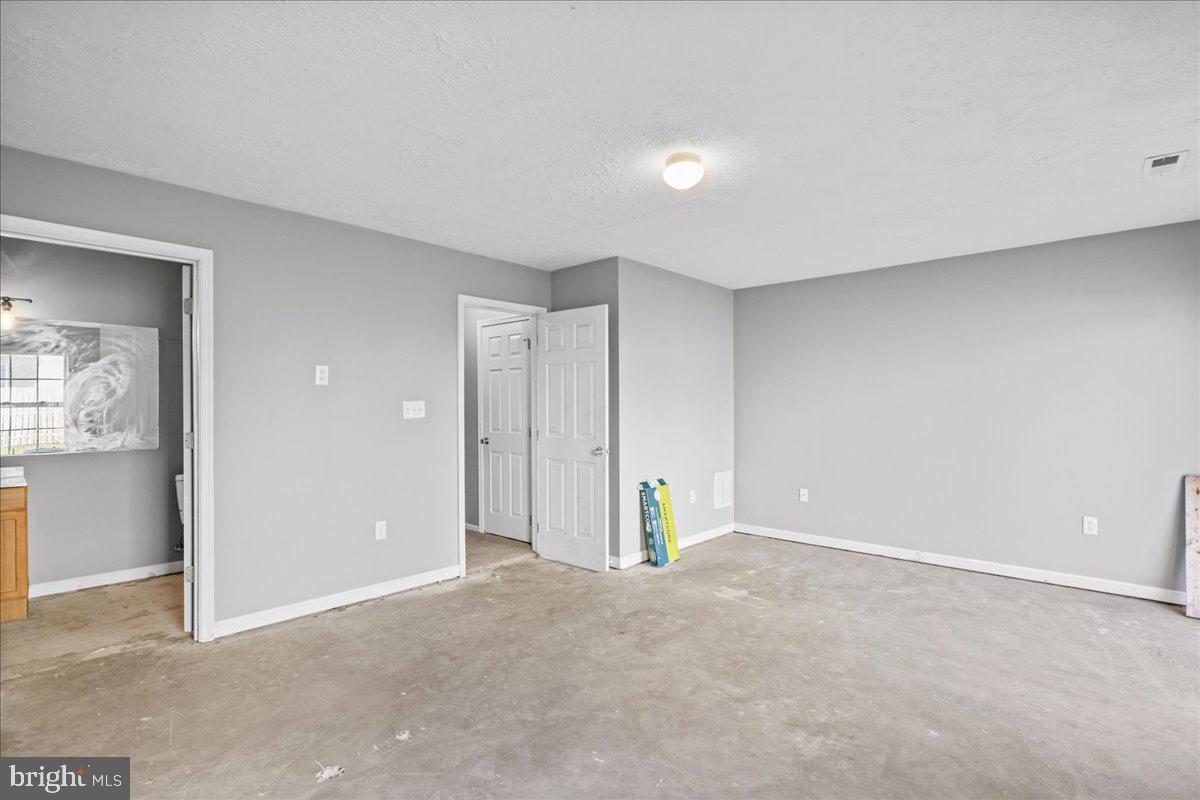 23 Mistala Ct