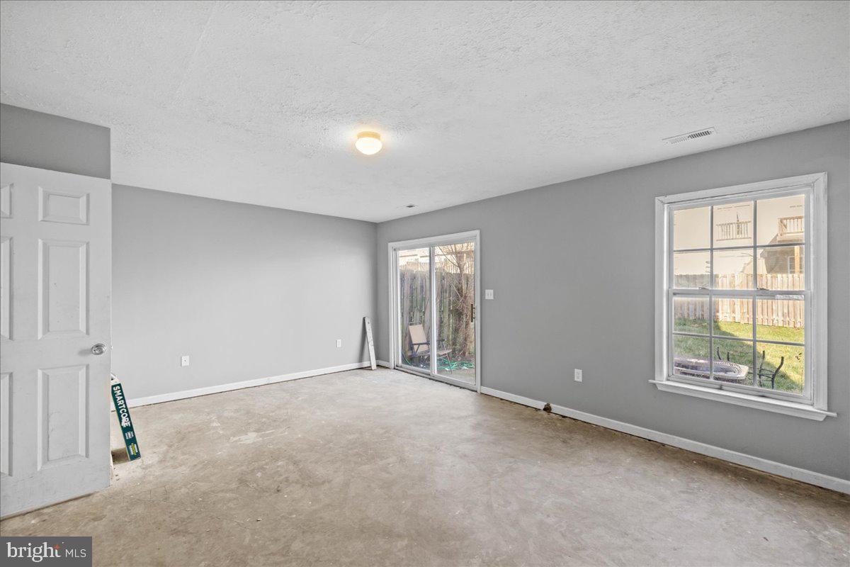 23 Mistala Ct