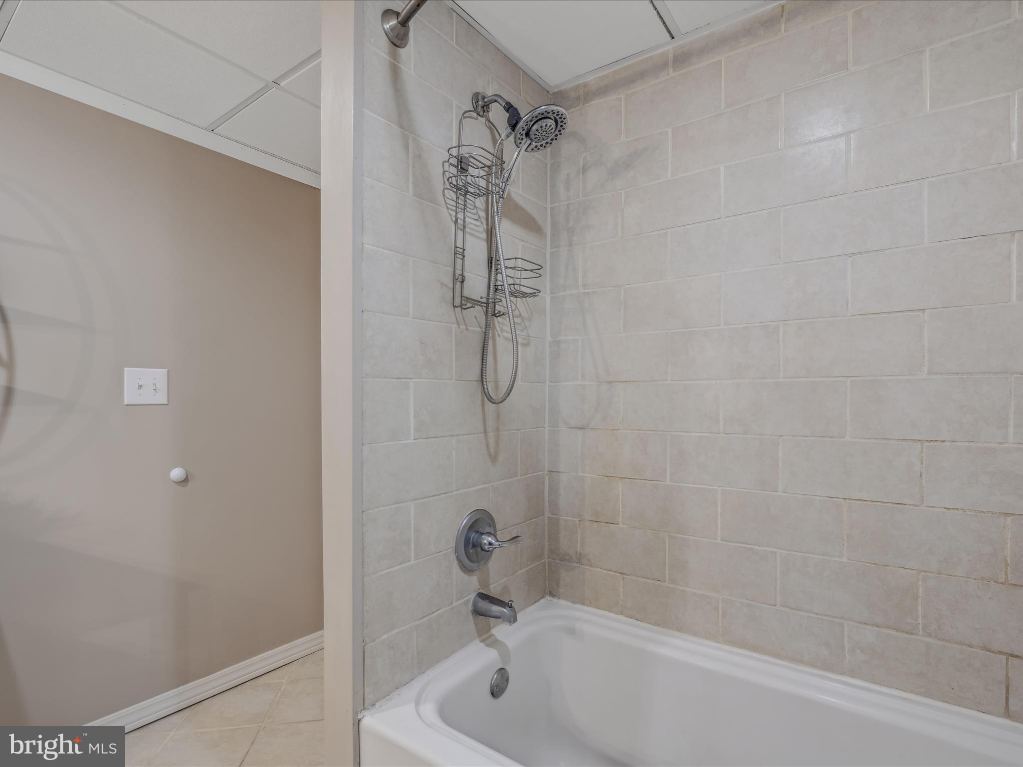 107 Longwood Dr