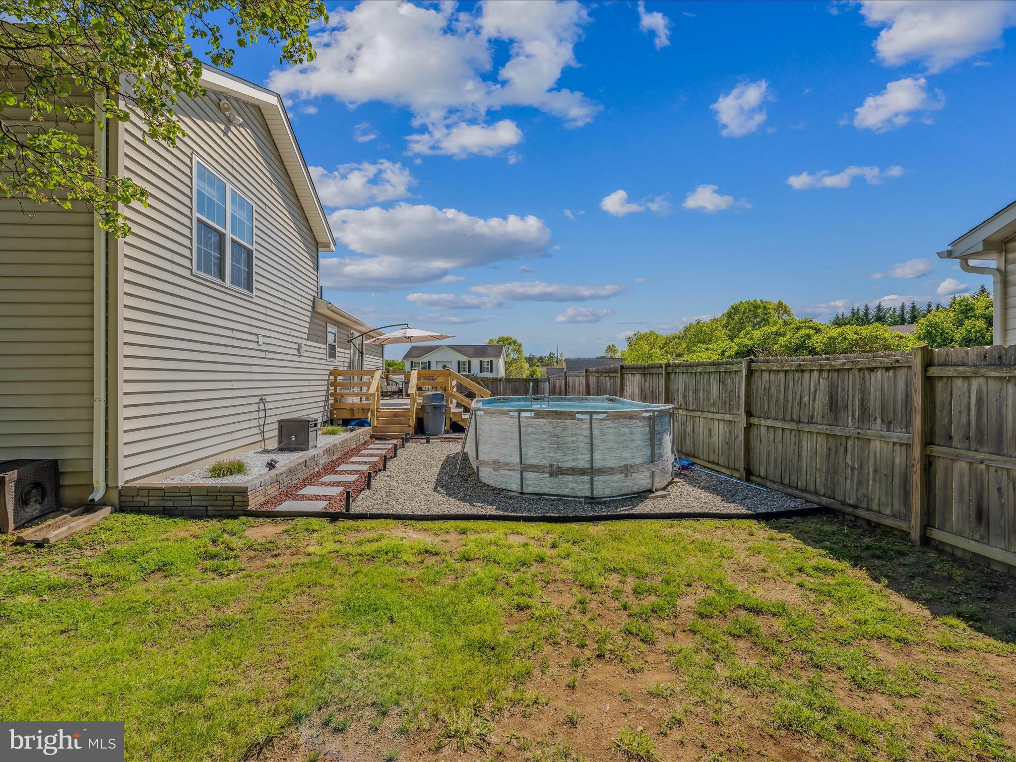 107 Longwood Dr