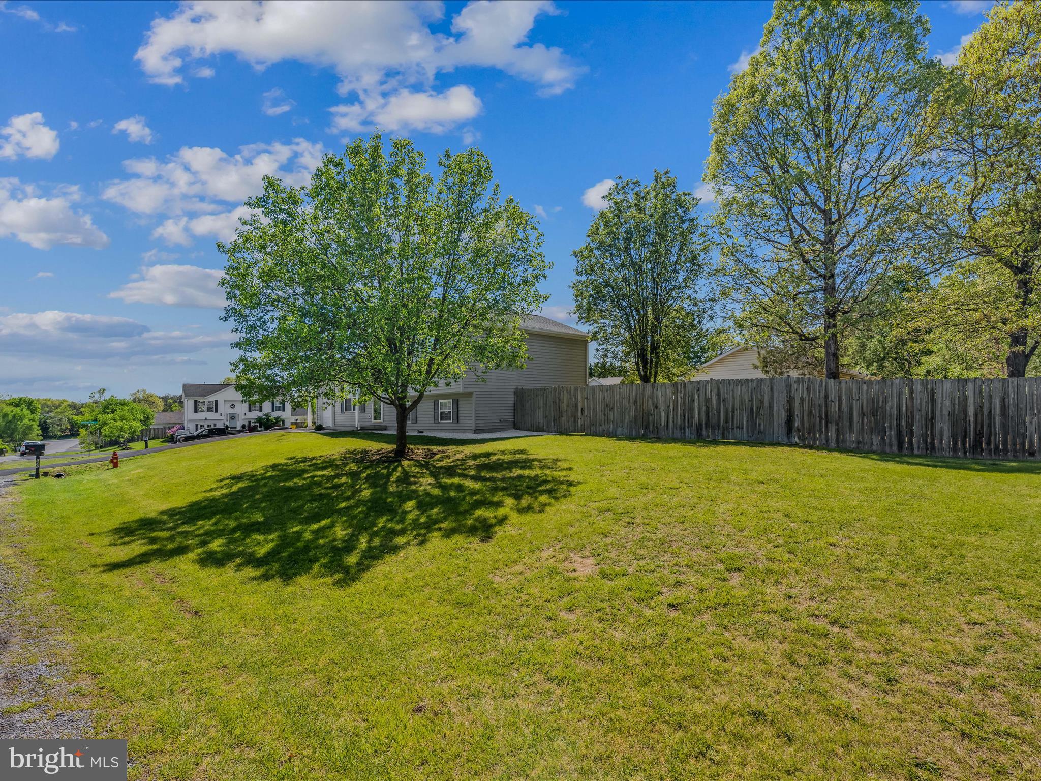 107 Longwood Dr