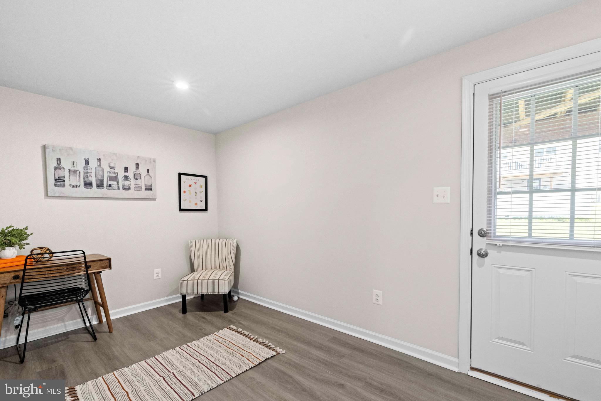 242 Rhea Dr