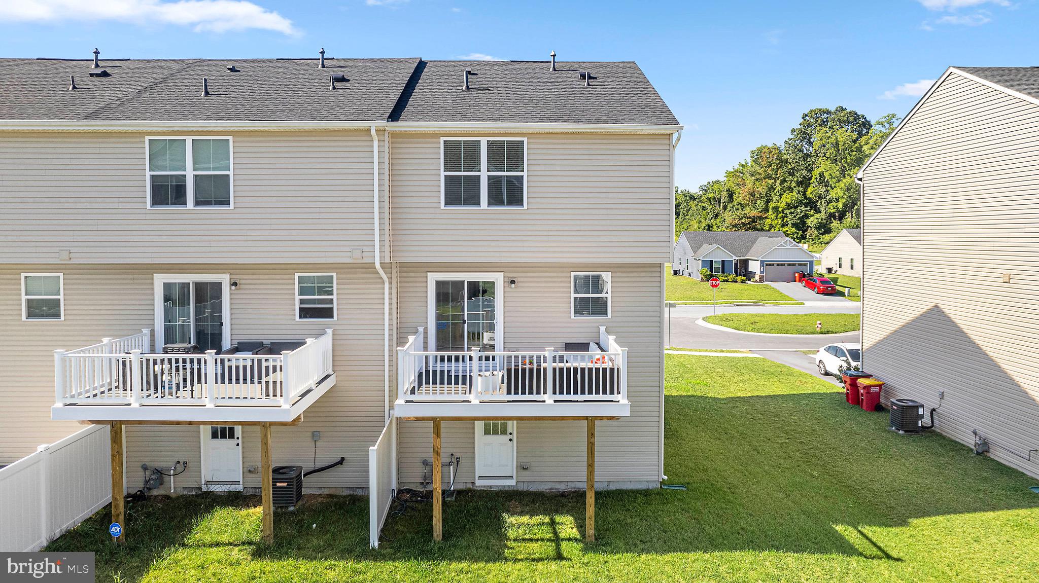 242 Rhea Dr