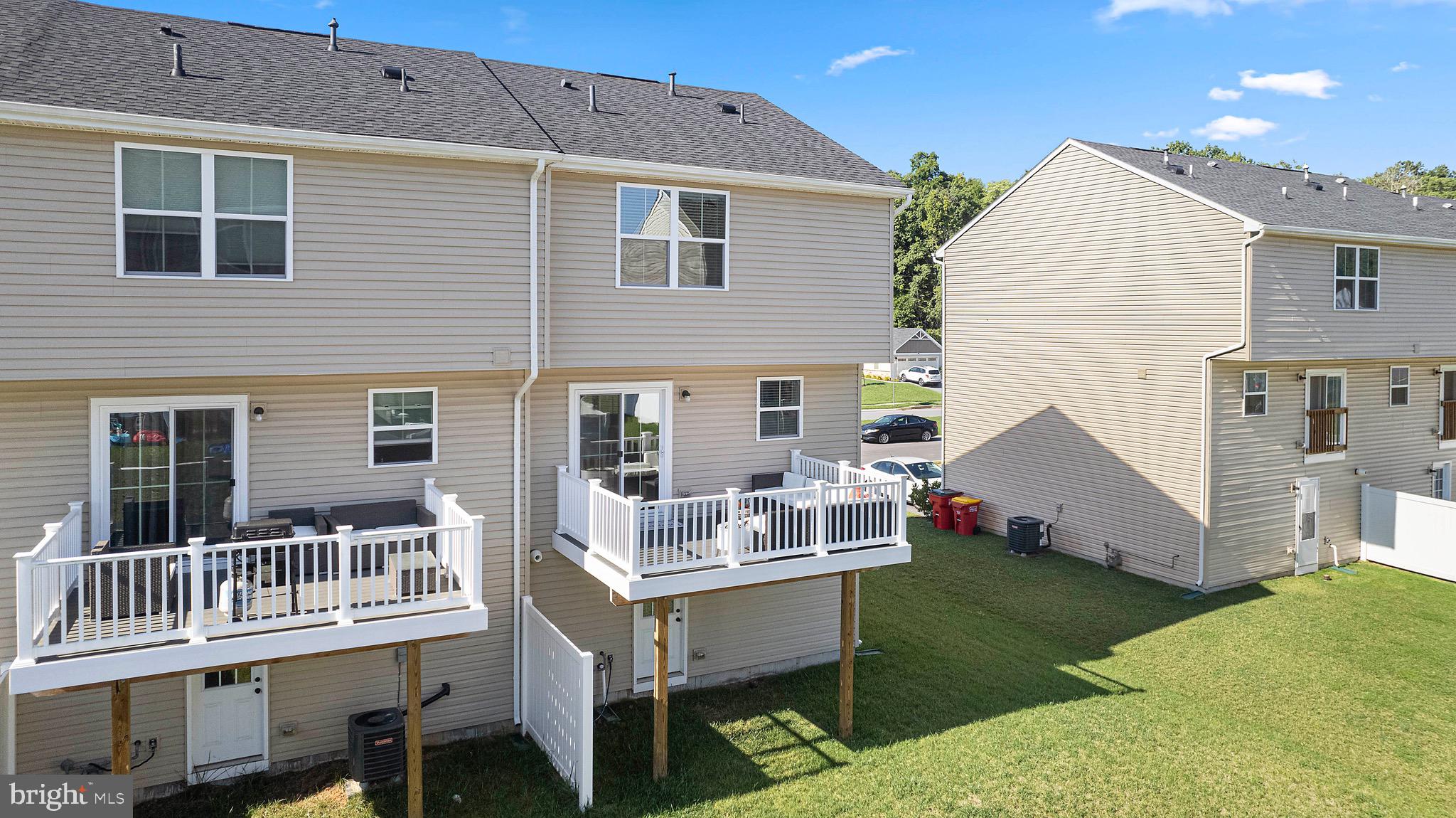 242 Rhea Dr
