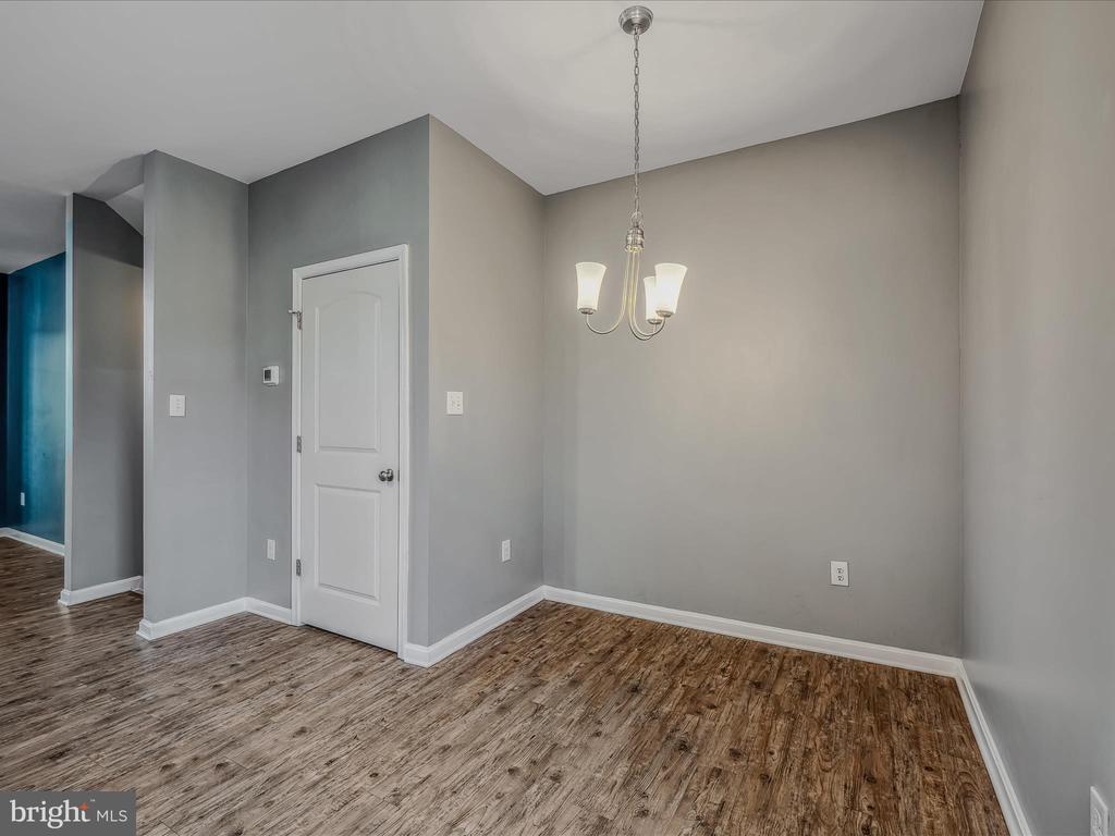 243 DREXEL CT