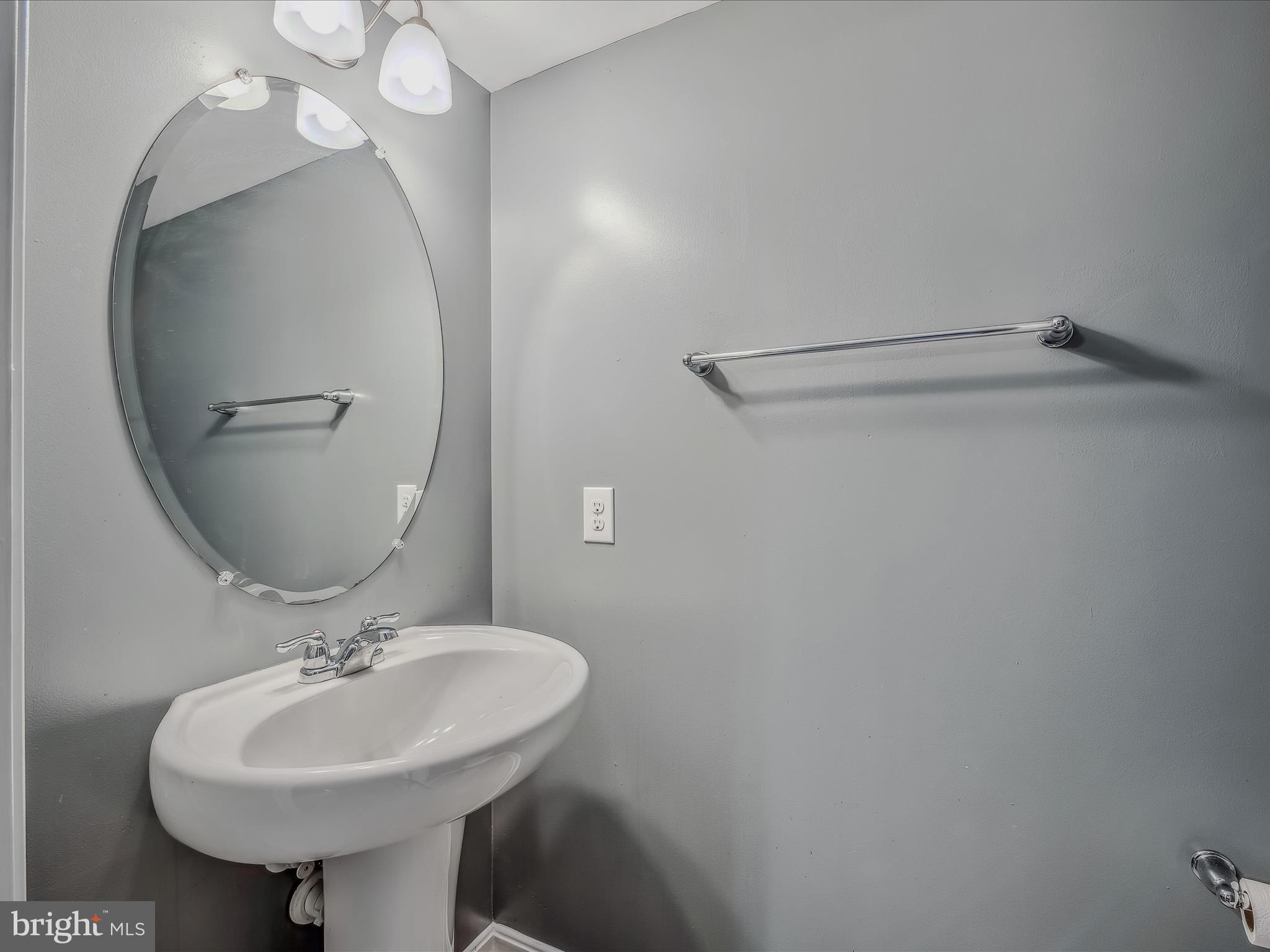 243 DREXEL CT