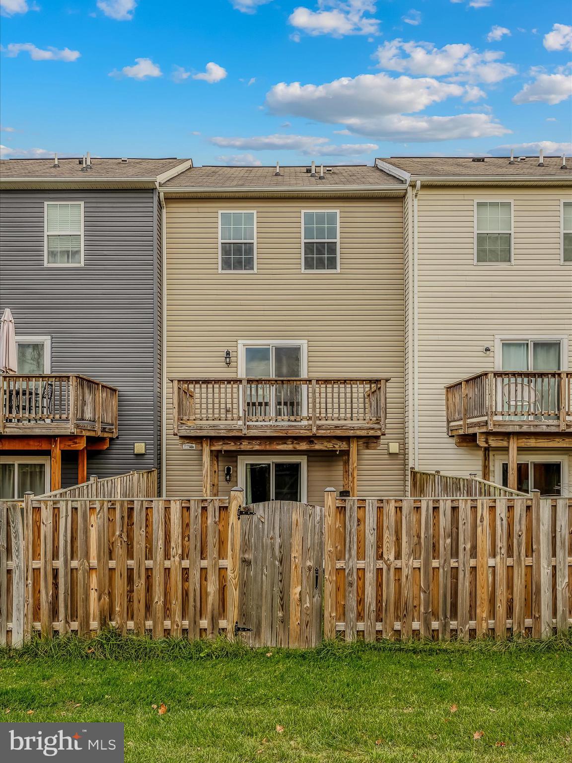 243 DREXEL CT