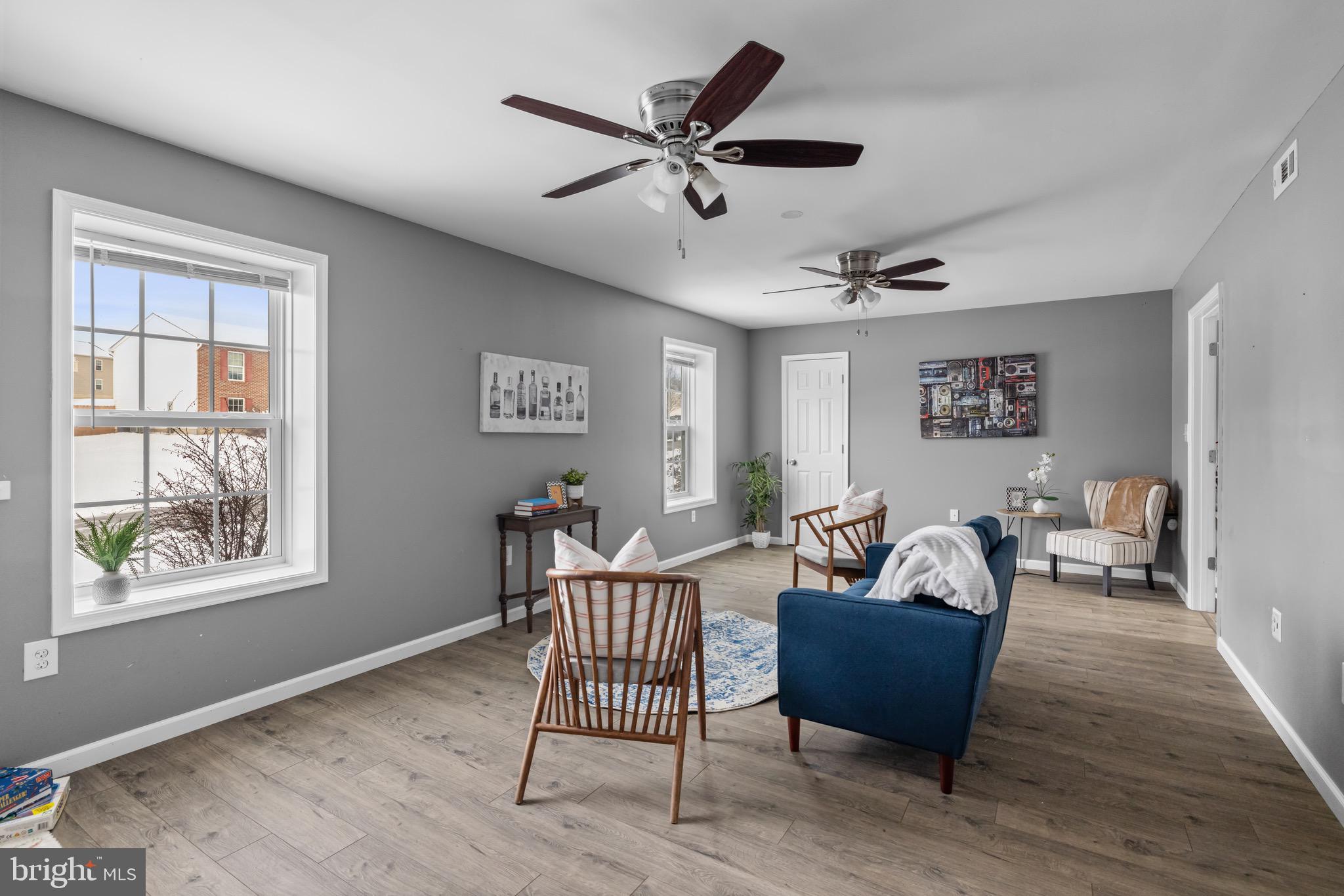 145 Eisenhower Cir