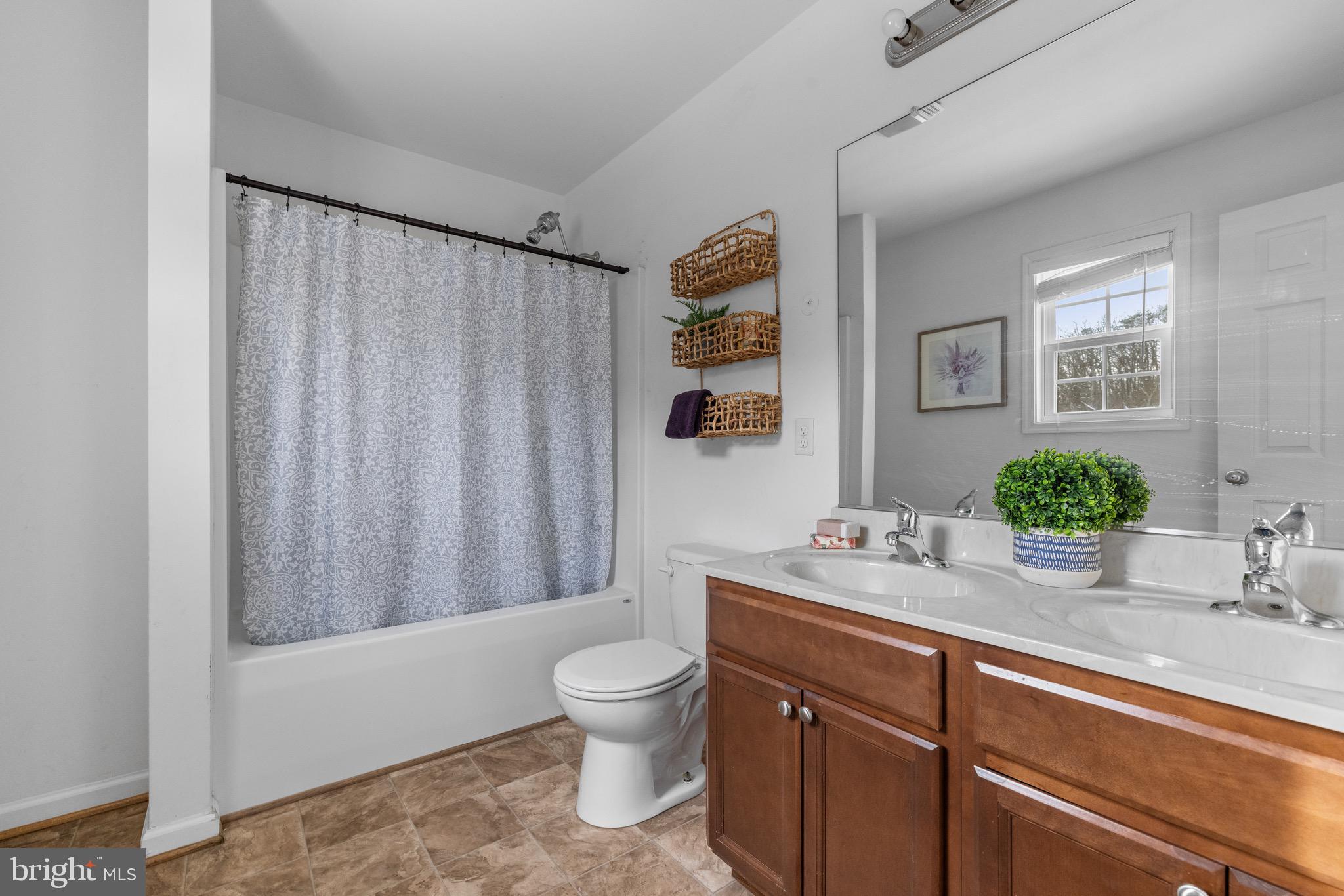 145 Eisenhower Cir