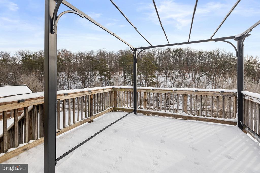 145 Eisenhower Cir