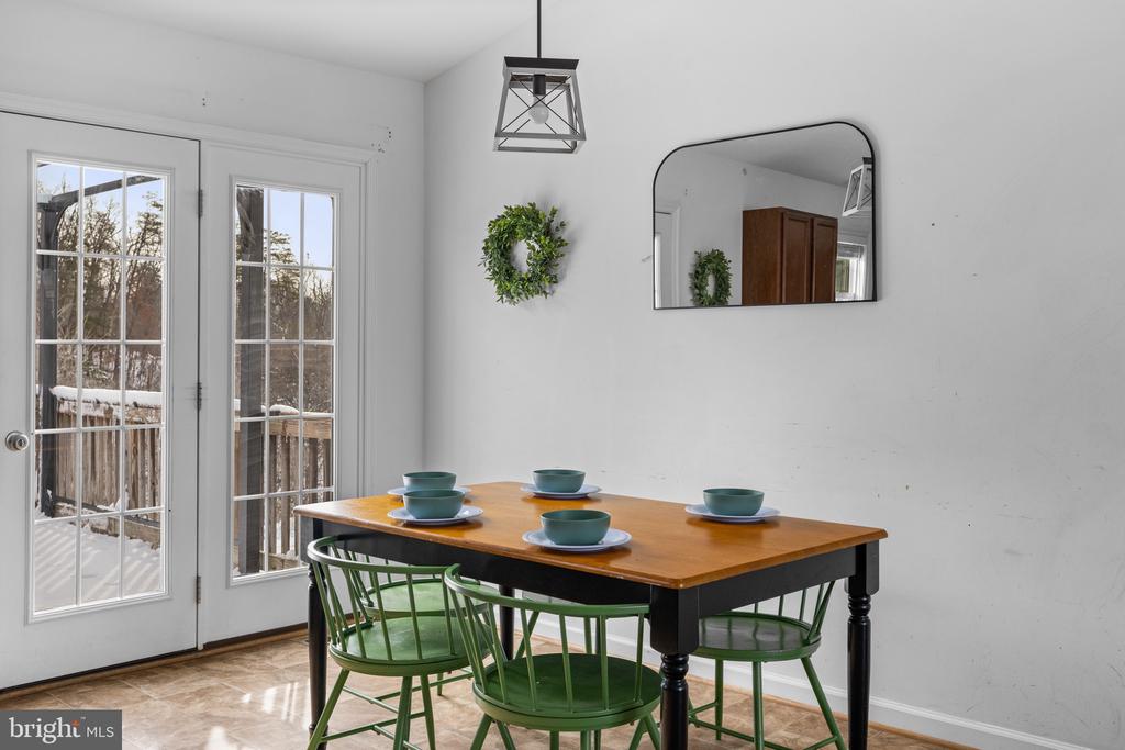 145 Eisenhower Cir