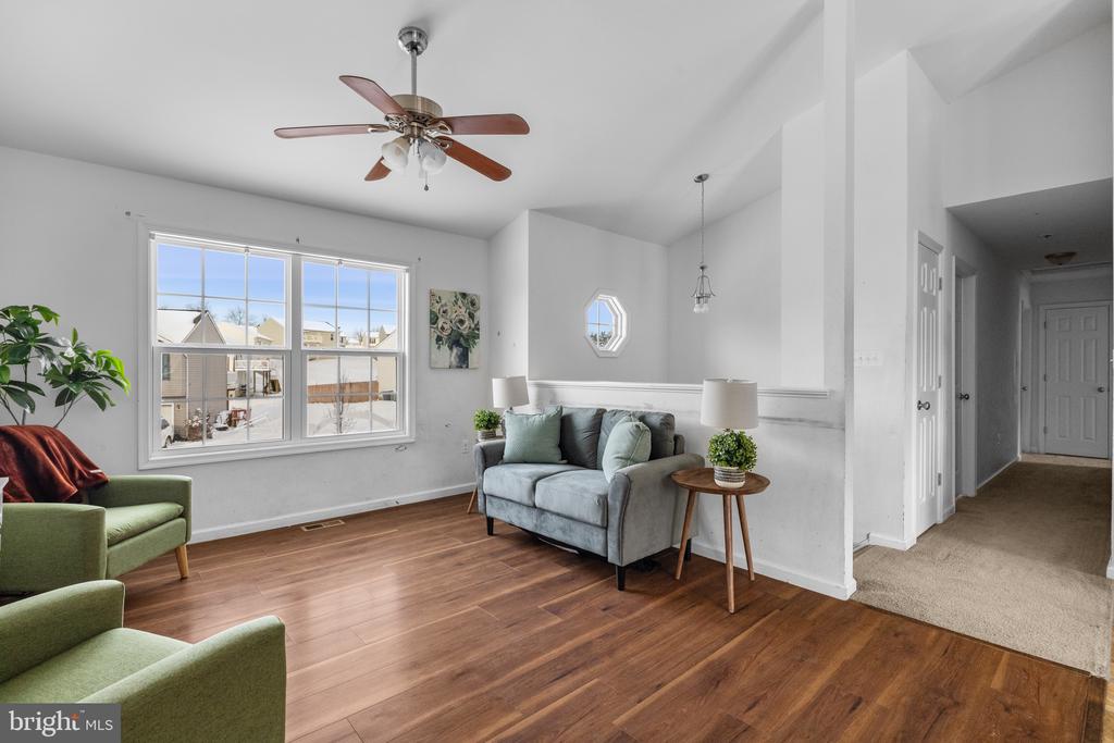 145 Eisenhower Cir
