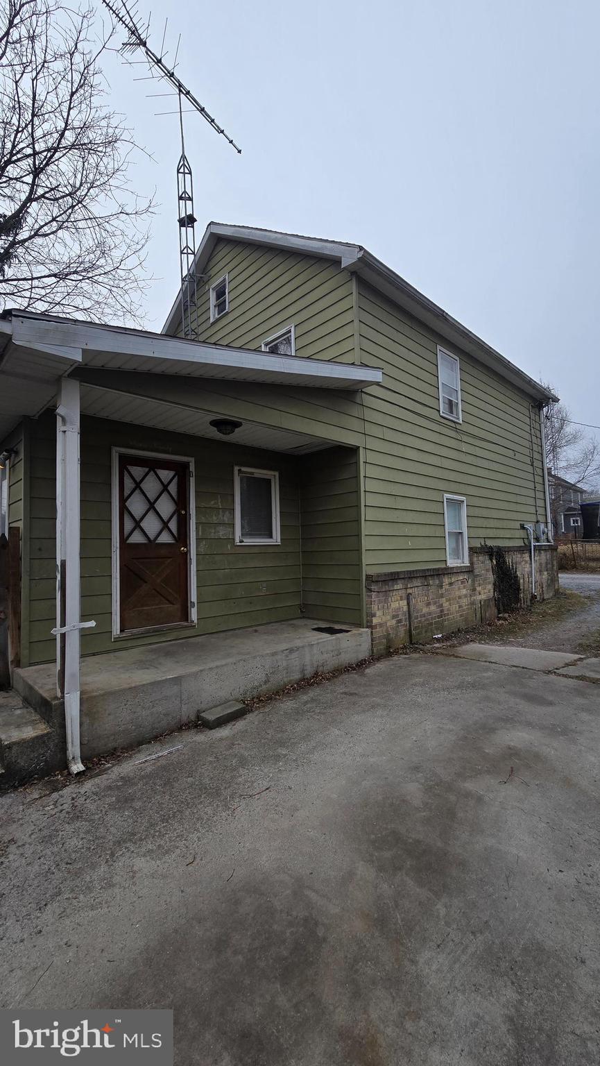 623-1/2 Virginia Ave