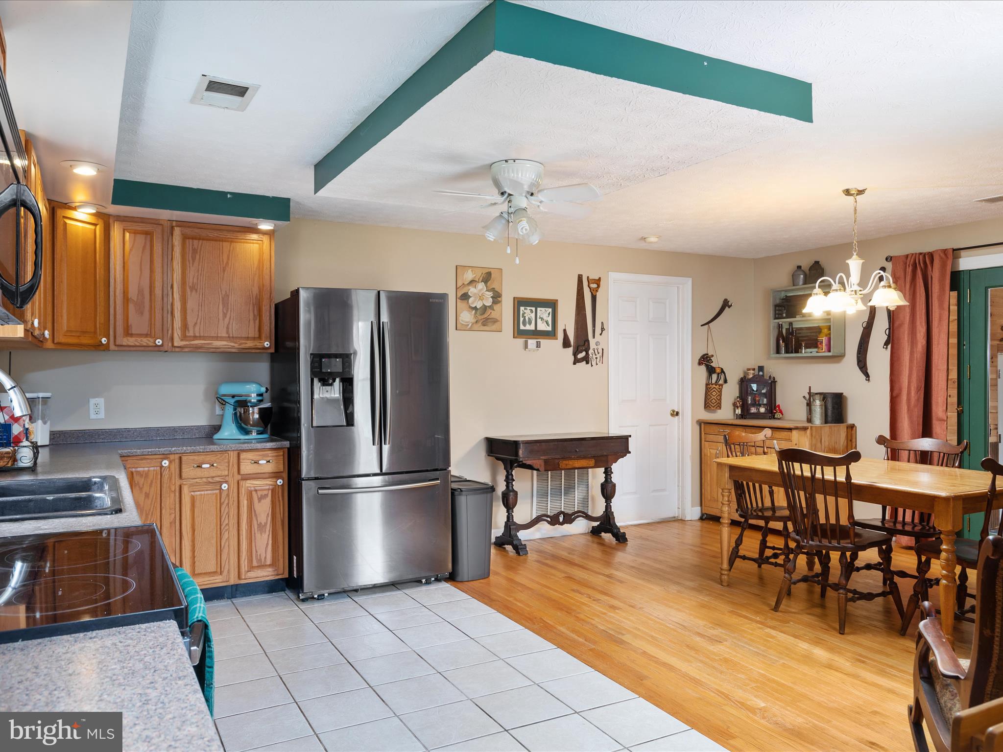 838 Dollar Ln