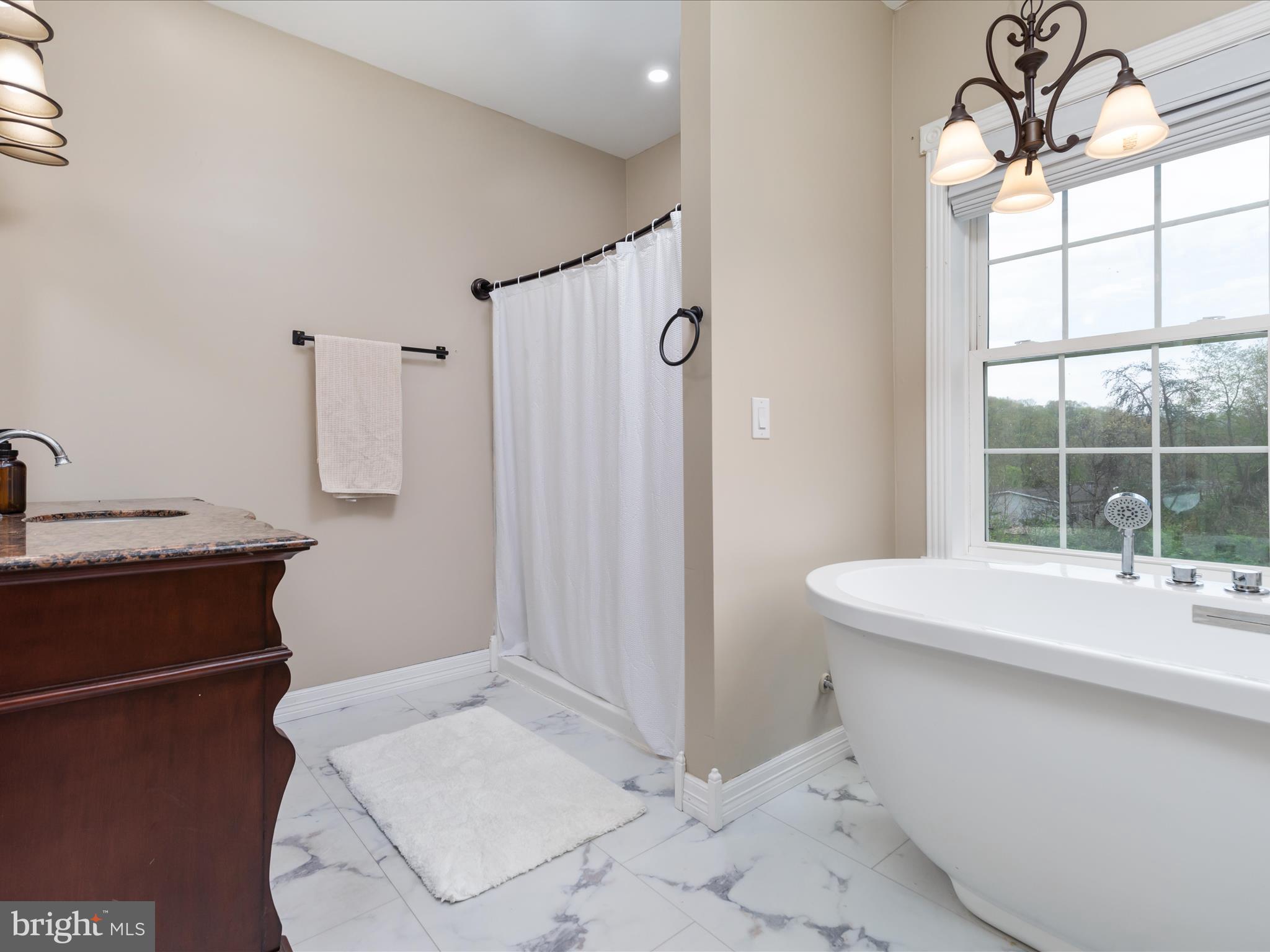 838 Dollar Ln