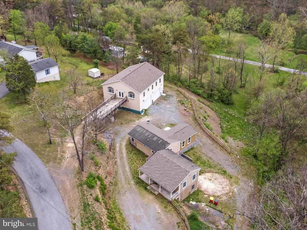 838 Dollar Ln