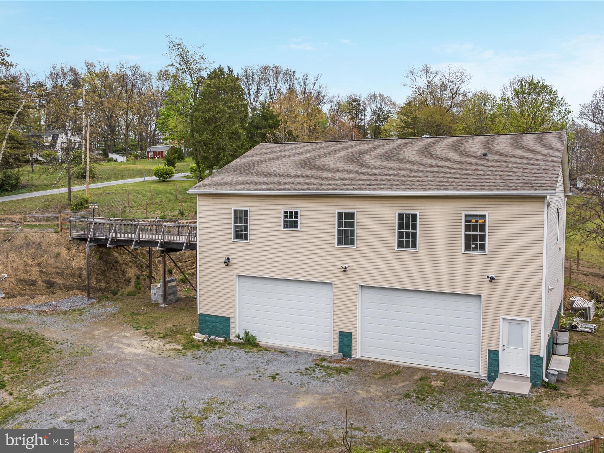 838 Dollar Ln