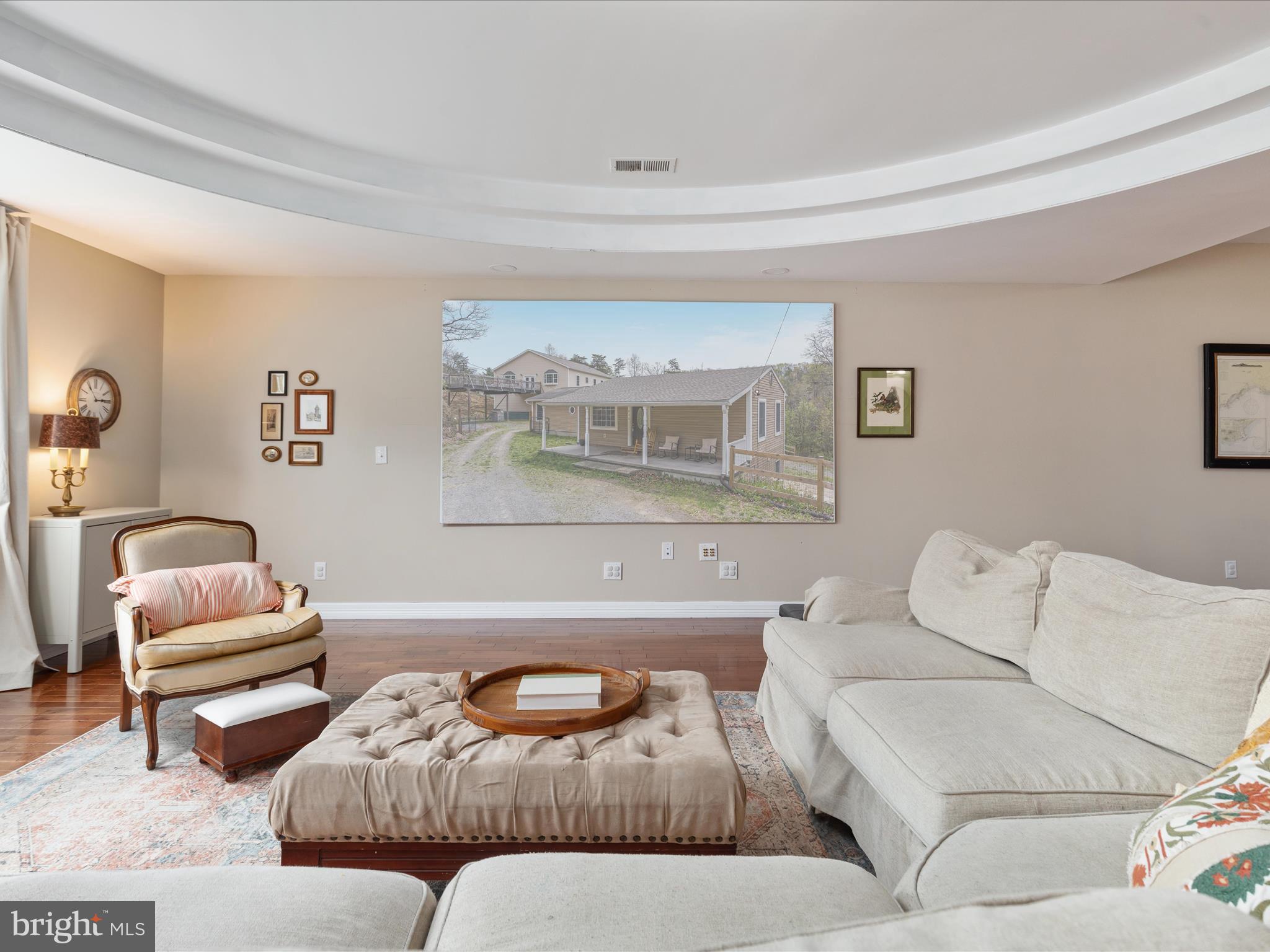 838 Dollar Ln