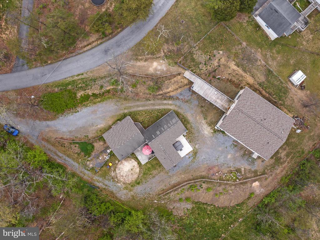 838 Dollar Ln