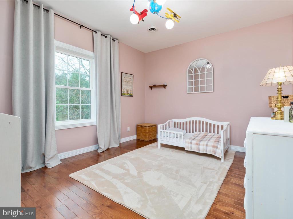 838 Dollar Ln