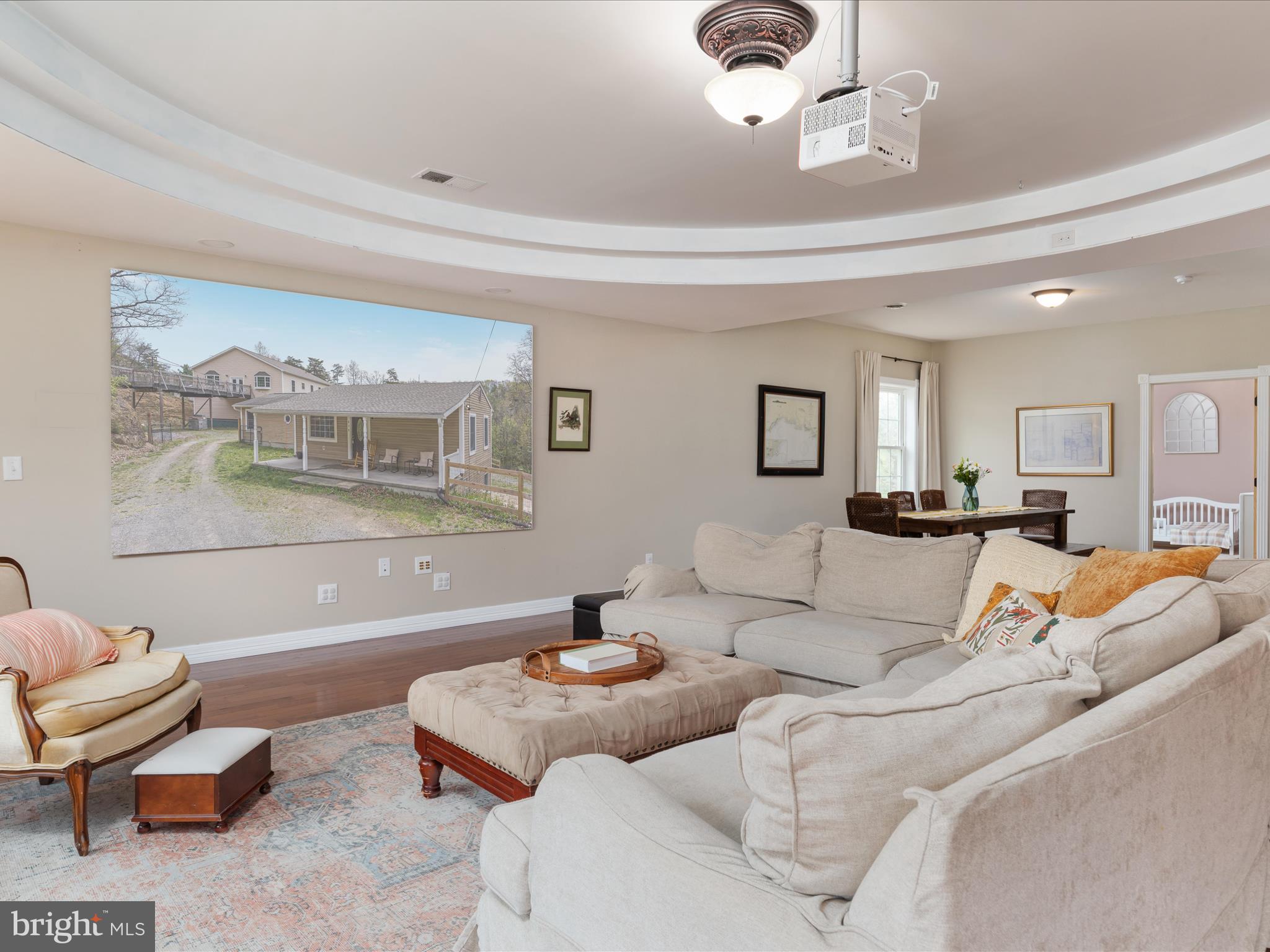 838 Dollar Ln